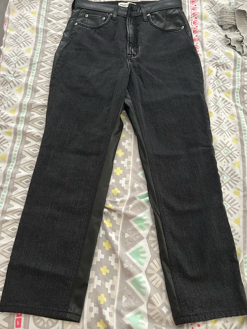 Abercrombie & Fitch Black Straight-Leg Jeans with Side Panels